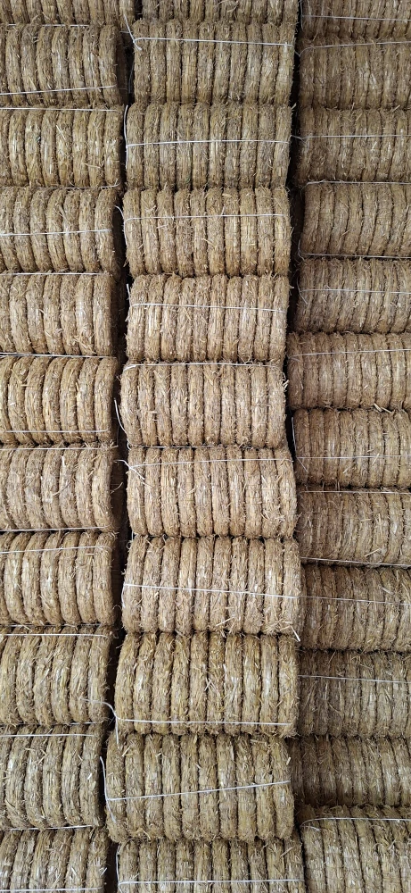 Slámový věnec průměr 16 cm (12 Kč kus) KARTON 90 ks